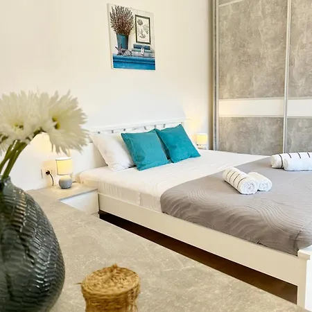 アパート The Circle スコピエ