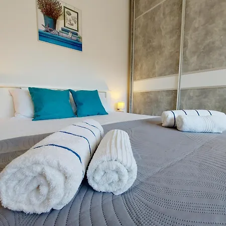 The Circle Apartment